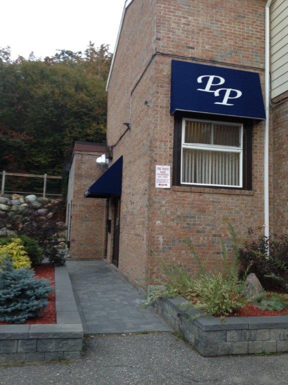 Paris Plaza Apartment Elliot Lake Ngoại thất bức ảnh